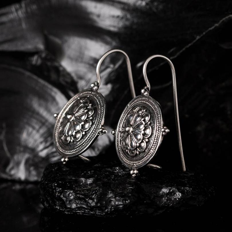 BYZANTINE FLOWER EARRING - Image 2